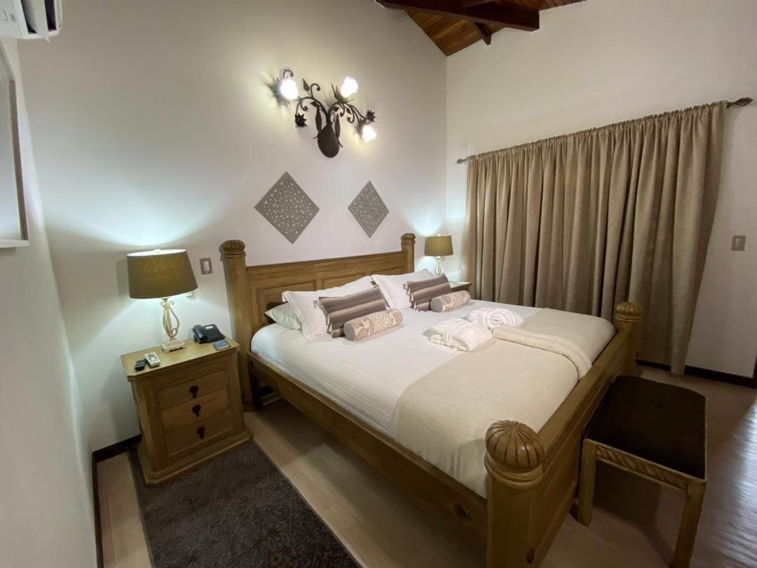 Ara Meru Lodge Канайма Экстерьер фото